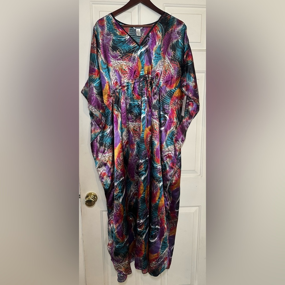 Winlar Multicolored‎ Jewel Print Satin Caftan One Size Made in India NWT.